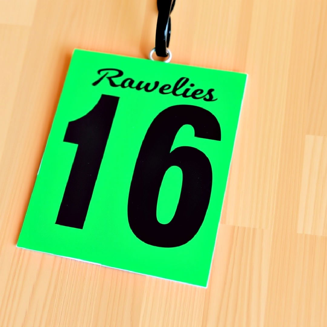 create personalized racing number badges - 25 Hot Wheels Birthday Party Ideas