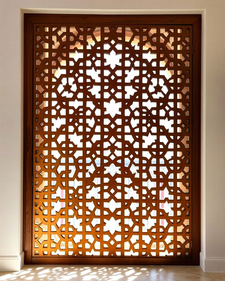 ornate mashrabiya screens - 20 Arabic Interior Design Ideas