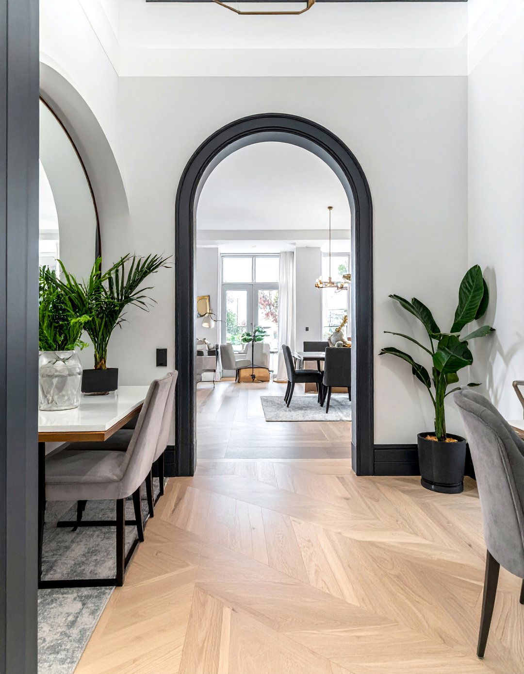 Arched Doorways and Entryways - 30 Art Deco Interior Design Ideas for a Glamorous Home