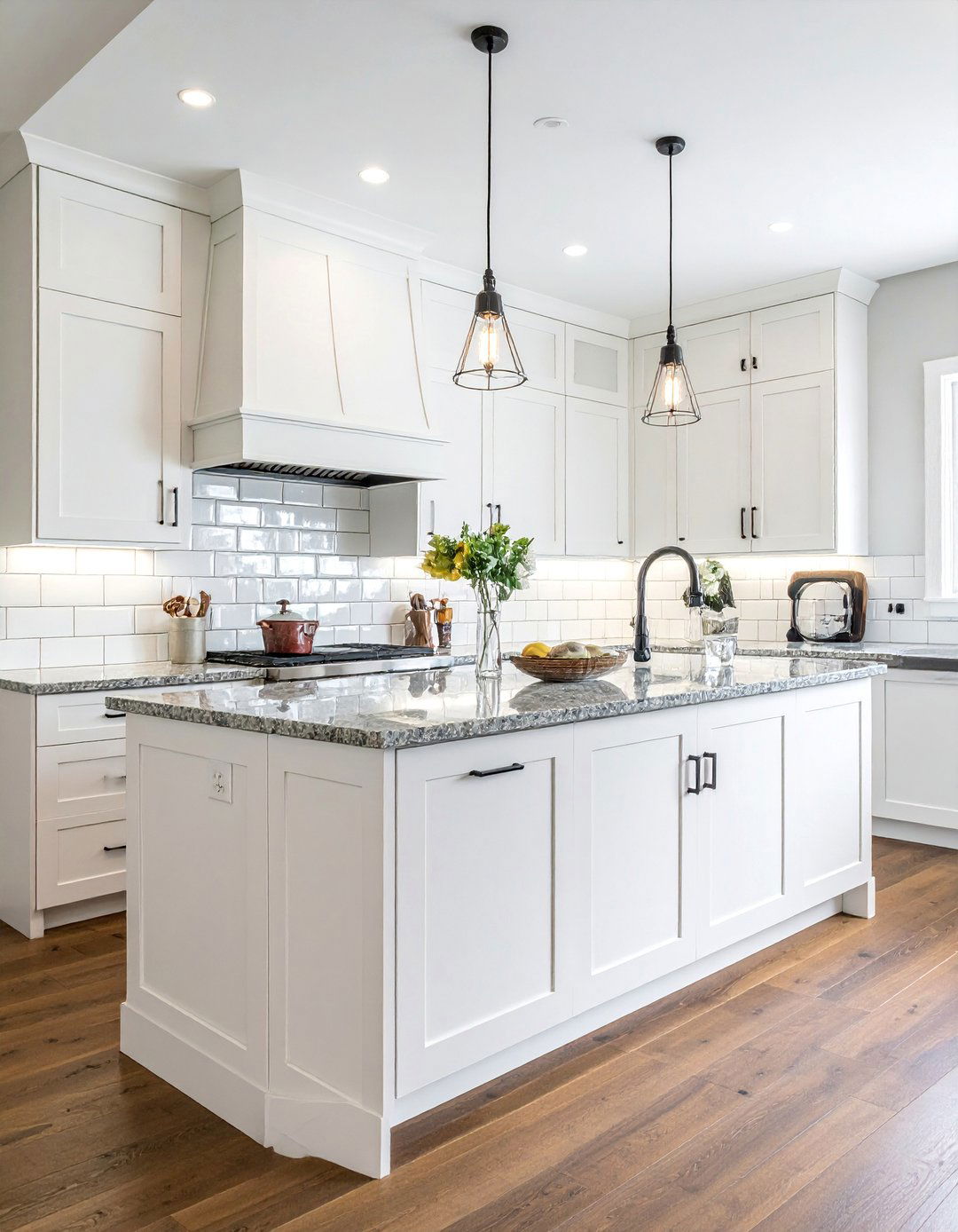 Beveled White Subway Tile Backsplash - 25 Backsplash Ideas for White Cabinets and Granite