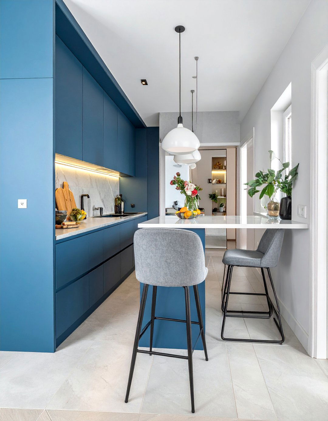 Compact Dining Solutions