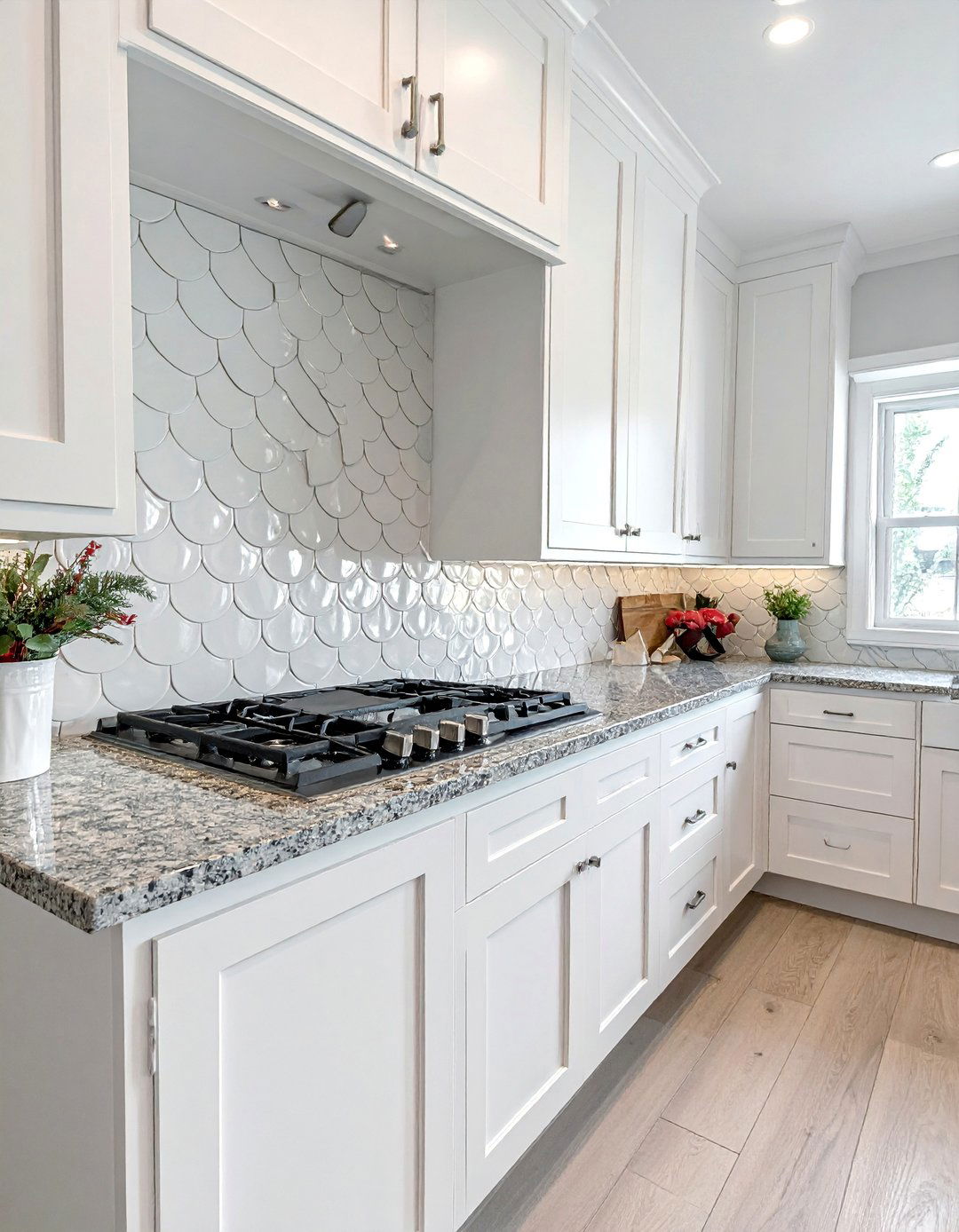 Scalloped Fish Scale Tile Backsplash - 25 Backsplash Ideas for White Cabinets and Granite