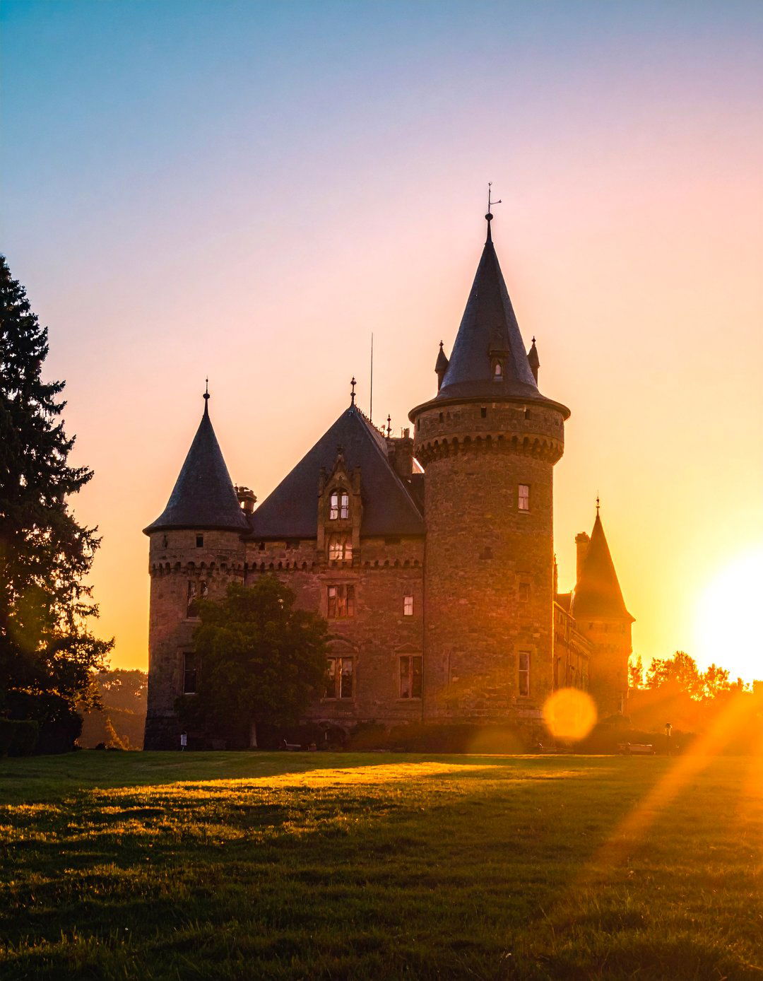 Towering Castle Turrets and Battlements - 25 Gothic Castle Ideas for a Dramatic and Unique Home