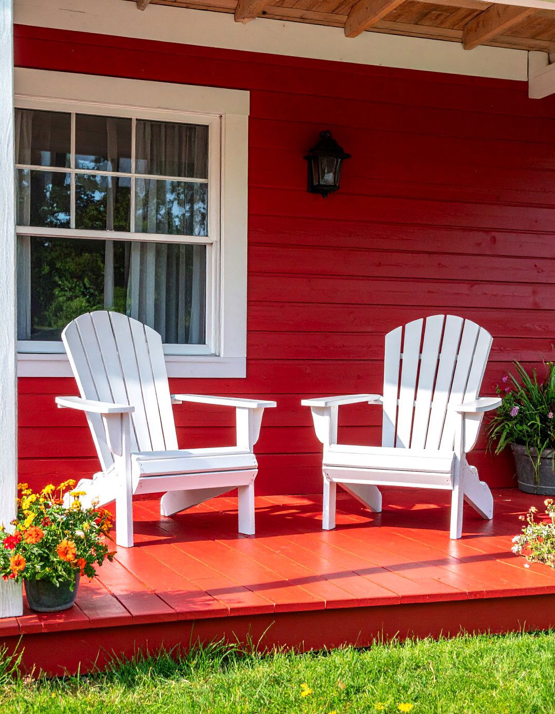 Barn Red Porch Flooring - 20 Porch Paint Colors Ideas for a Welcoming Outdoor Space