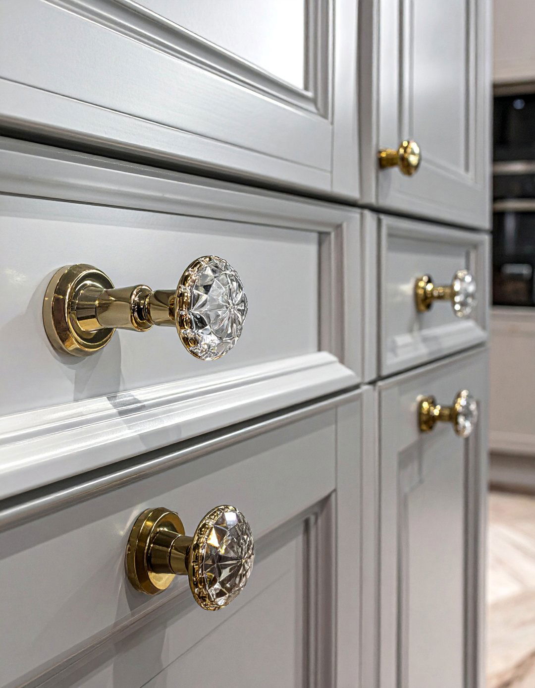 Crystal Glass Knobs - 40 Kitchen Cabinet Hardware Ideas to Elevate Your Design