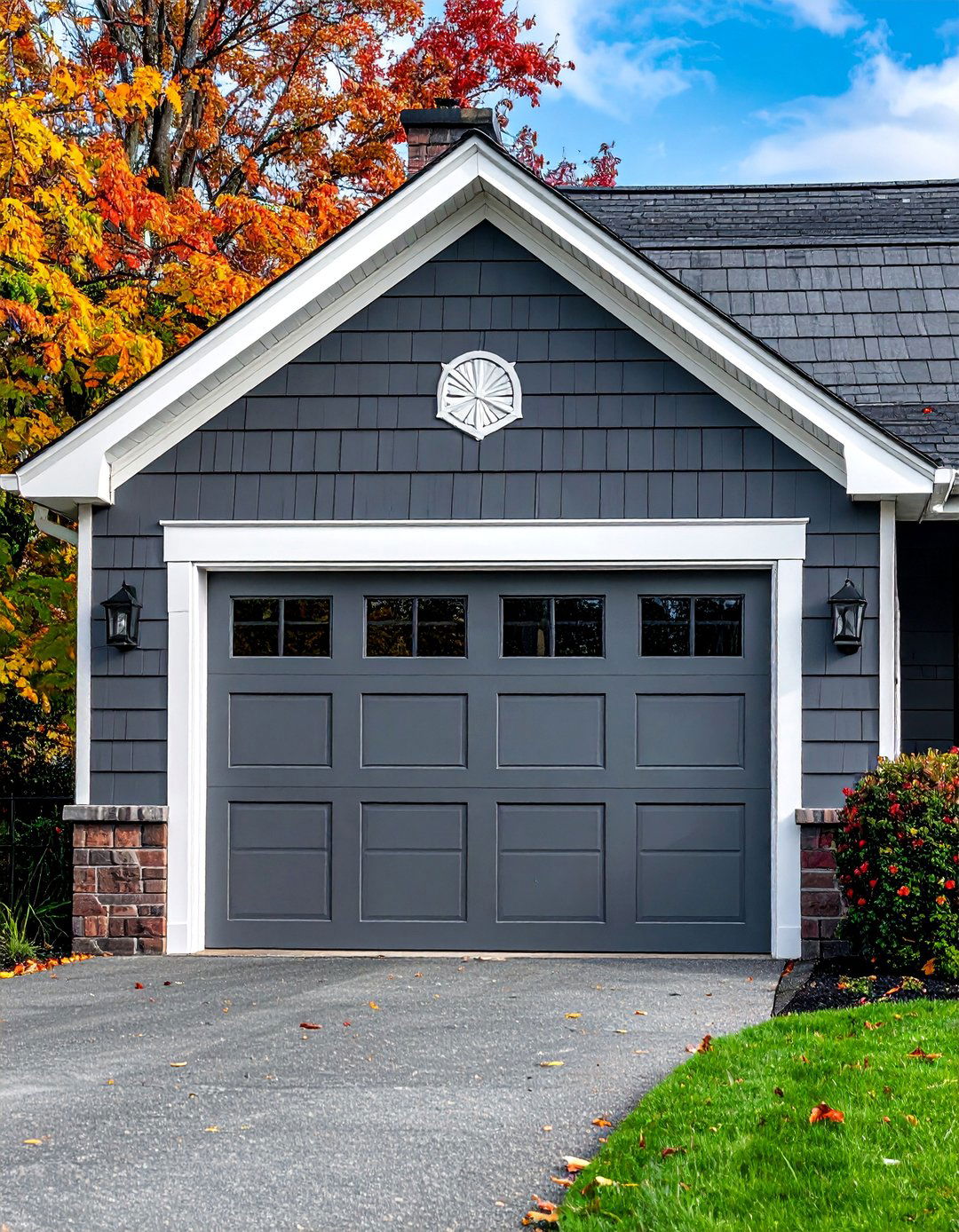 Garage Door Trim with a Decorative Keystone - 20 Exterior Garage Door Trim Ideas to Enhance Curb Appeal
