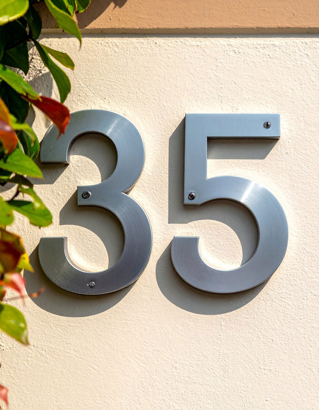 Mid Century Modern Inspired House Numbers - 40 House Number Ideas for Curb Appeal