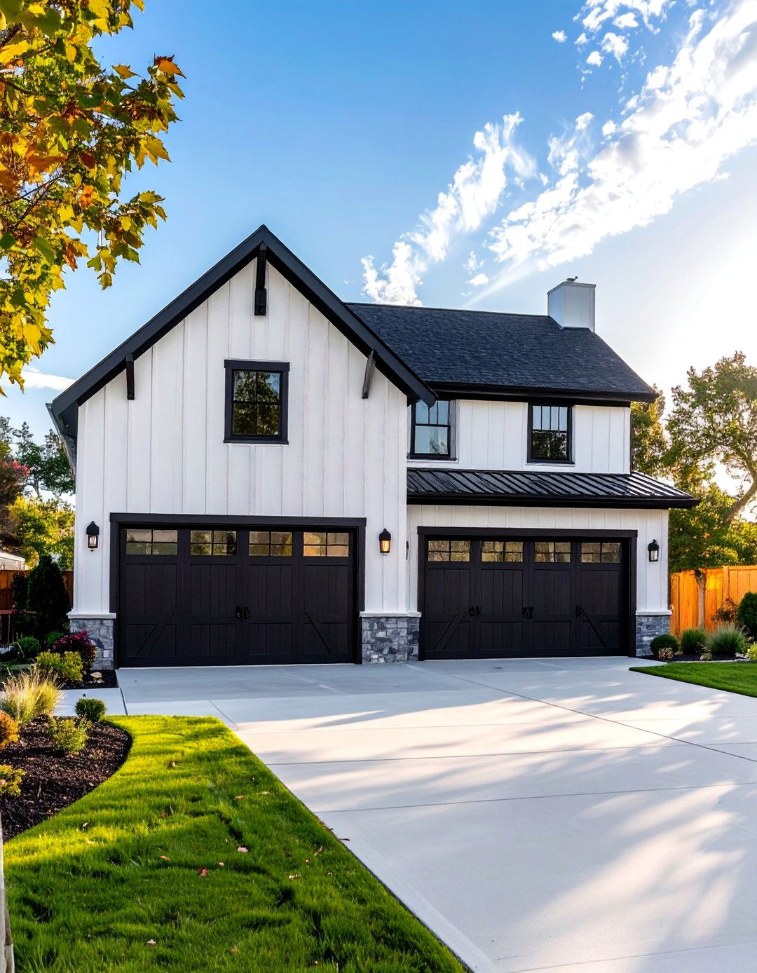 Single Story White House with Black Garage Doors and Trim - 30 Single Story White House Black Trim Designs
