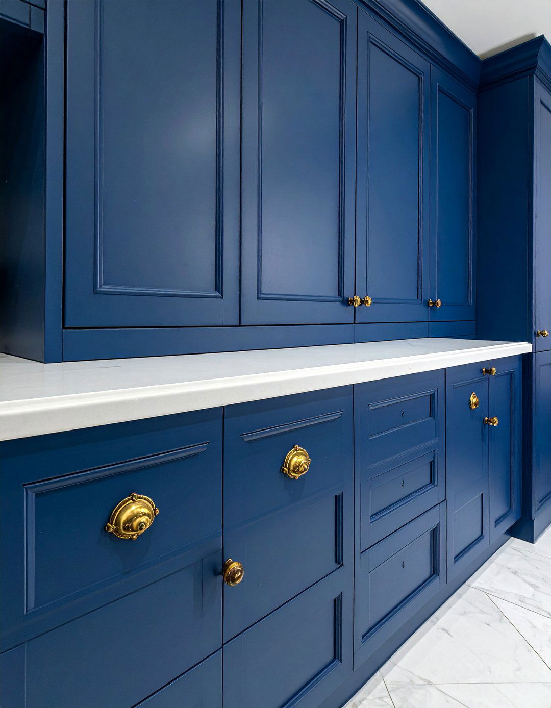 Traditional Blue Kitchen Cabinets With Ornate Gold Hardware - 30 Blue Kitchen Cabinets With Gold Hardware Ideas