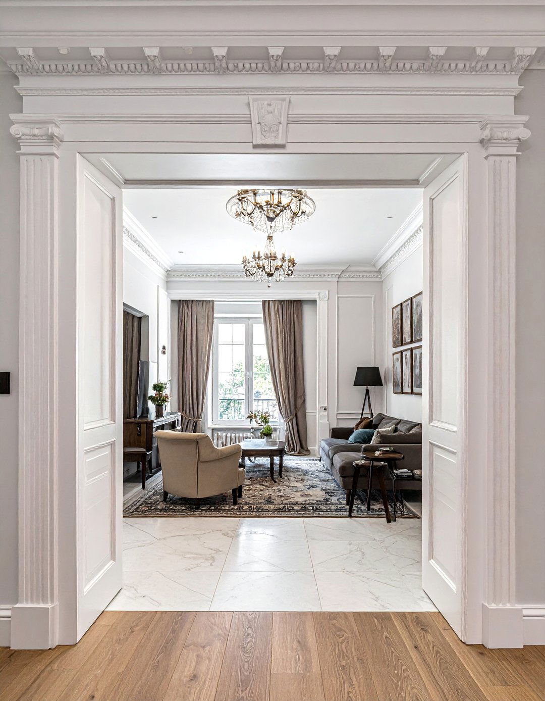 Use Cased Openings Between Rooms - 25 Classic Traditional Living Room Design Ideas