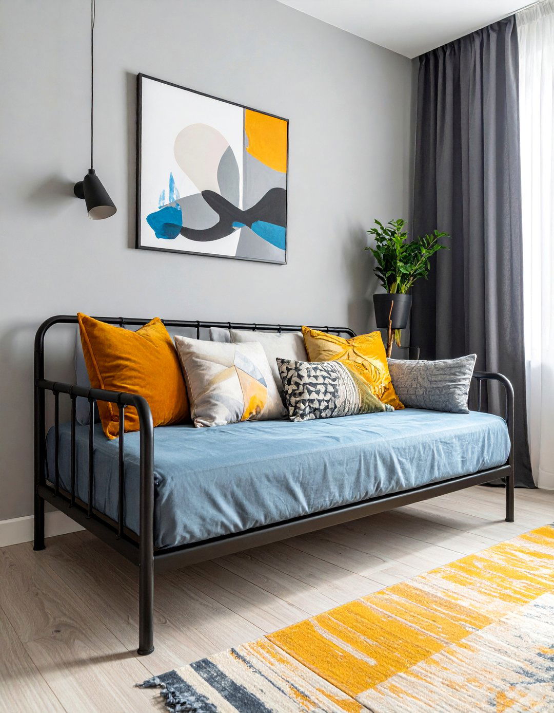 Using a Daybed for Versatility - 40 Small Bedroom Ideas for Cozy and Functional Spaces