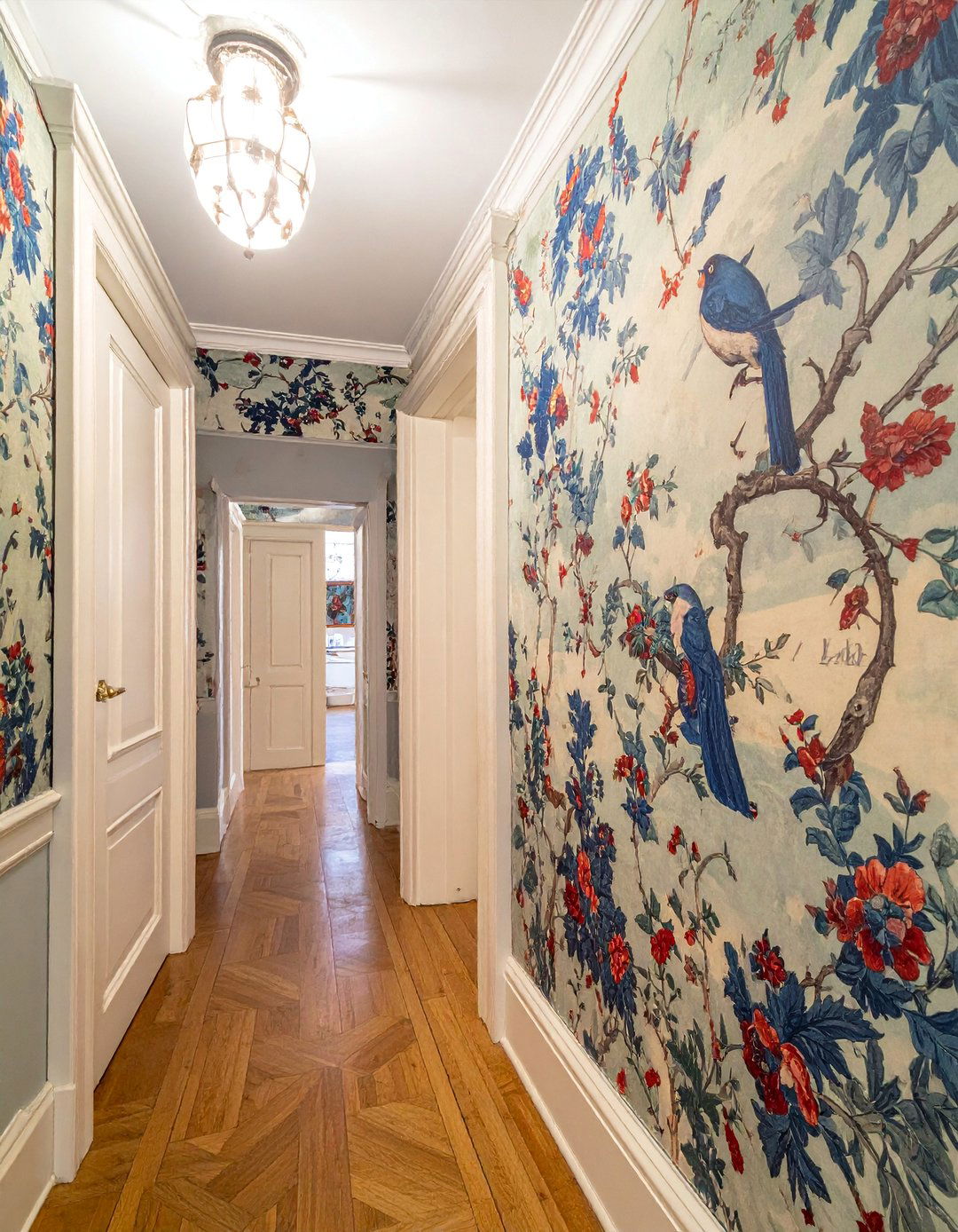 Victorian Hallway Adorned with William Morris Prints - 20 Victorian Hallway Ideas for Timeless Elegance