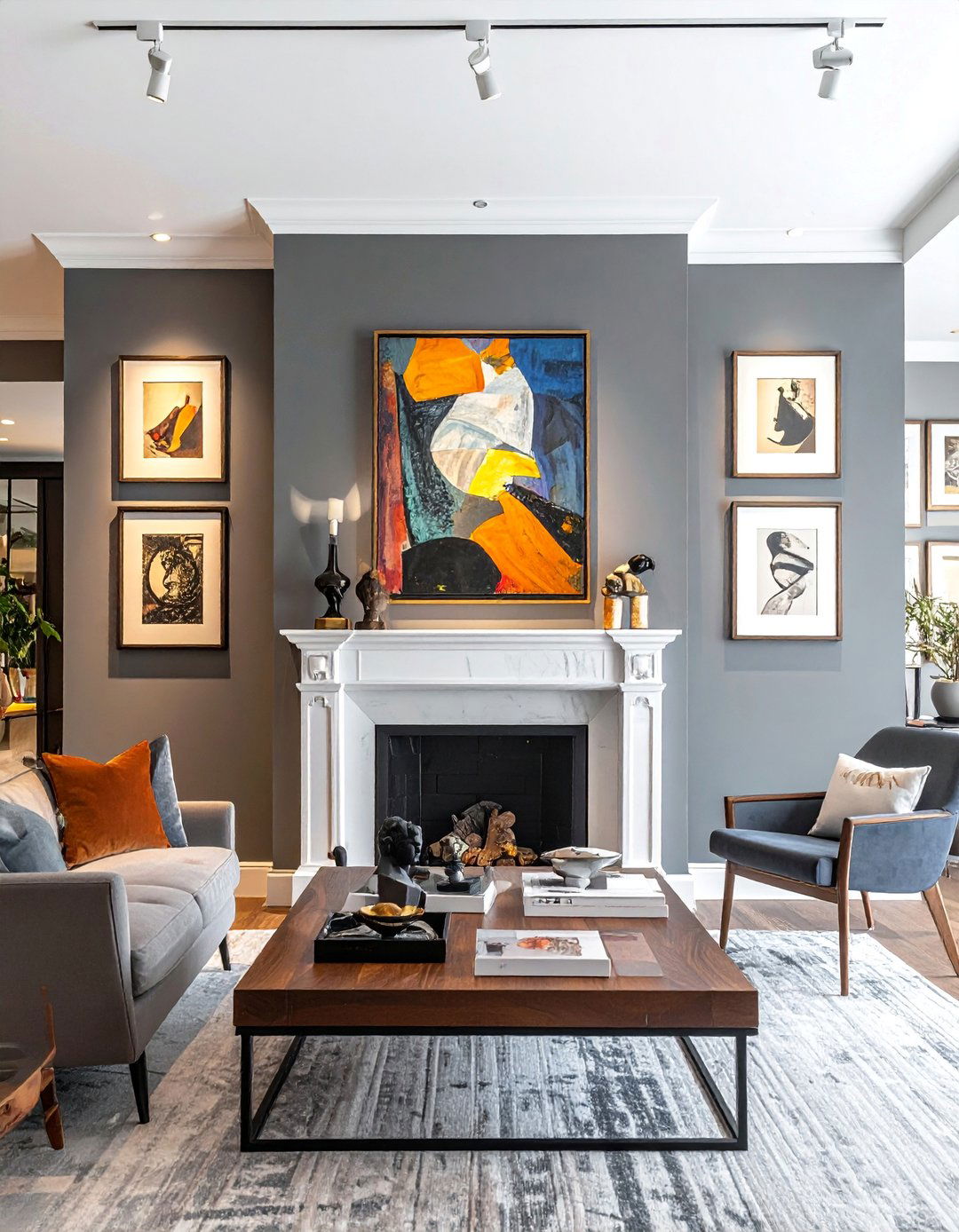 Art Gallery Showcase - 40 Stylish Mantel Decor Ideas for Every Season