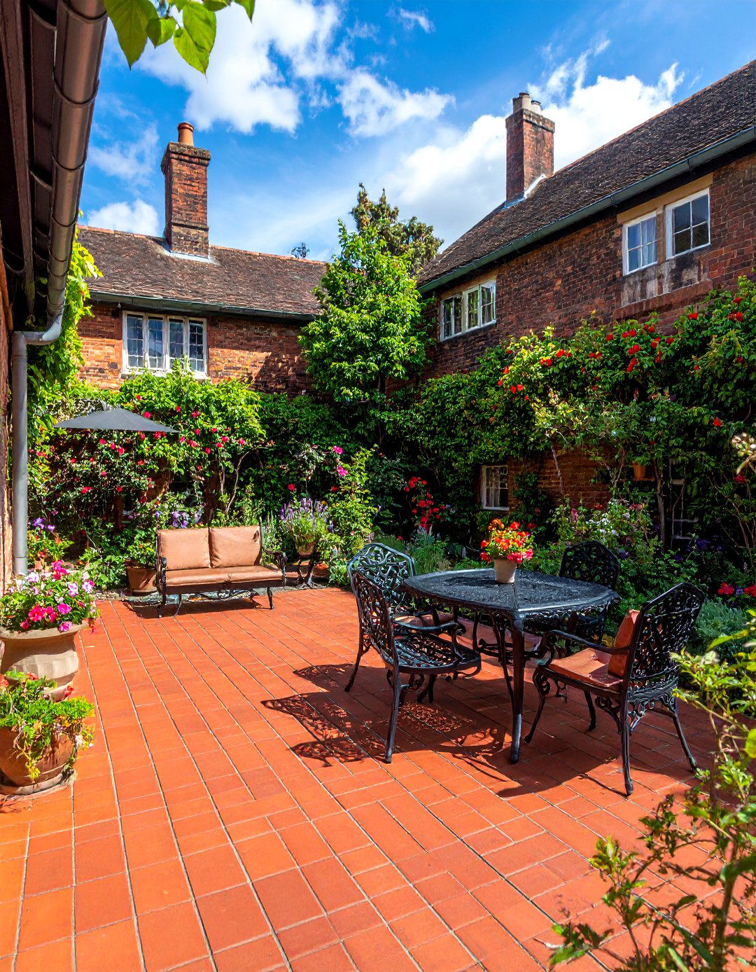 Brick Look Porcelain Patio Tiles - 30 Patio Tile Ideas for a Stylish Outdoor Space