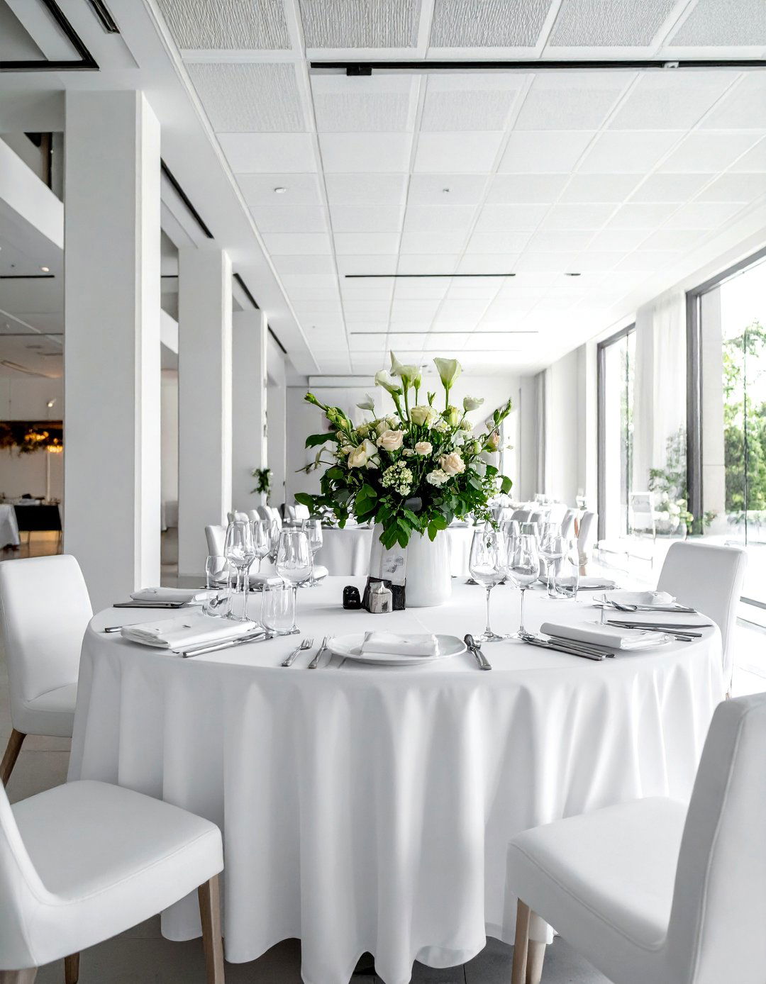 Clean Minimalist Designs - 30 Wedding Table Decoration Ideas for a Dreamy Setup