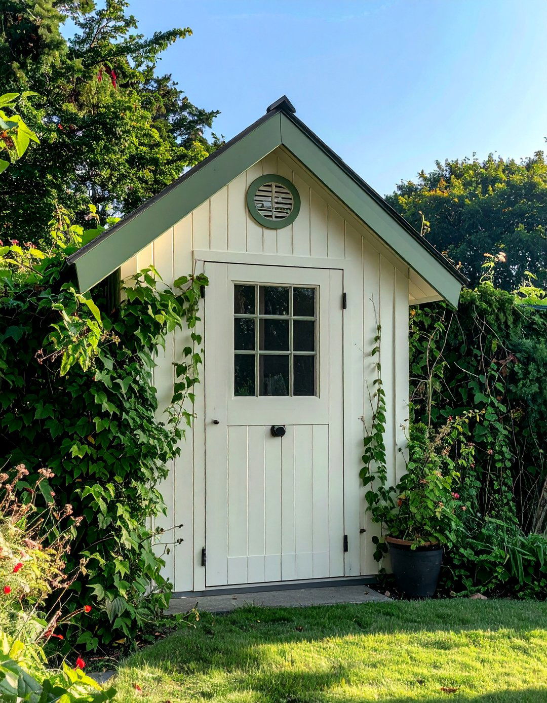 Creamy Off White Shed Color - 20 Shed Color Ideas to Transform Your Outdoor Space