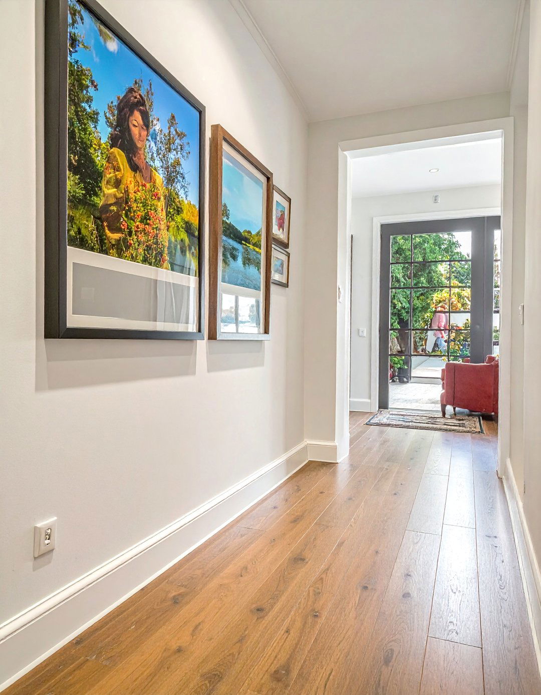 Family Photo Gallery - 50 Foyer Decor Ideas to Make a Grand First Impression
