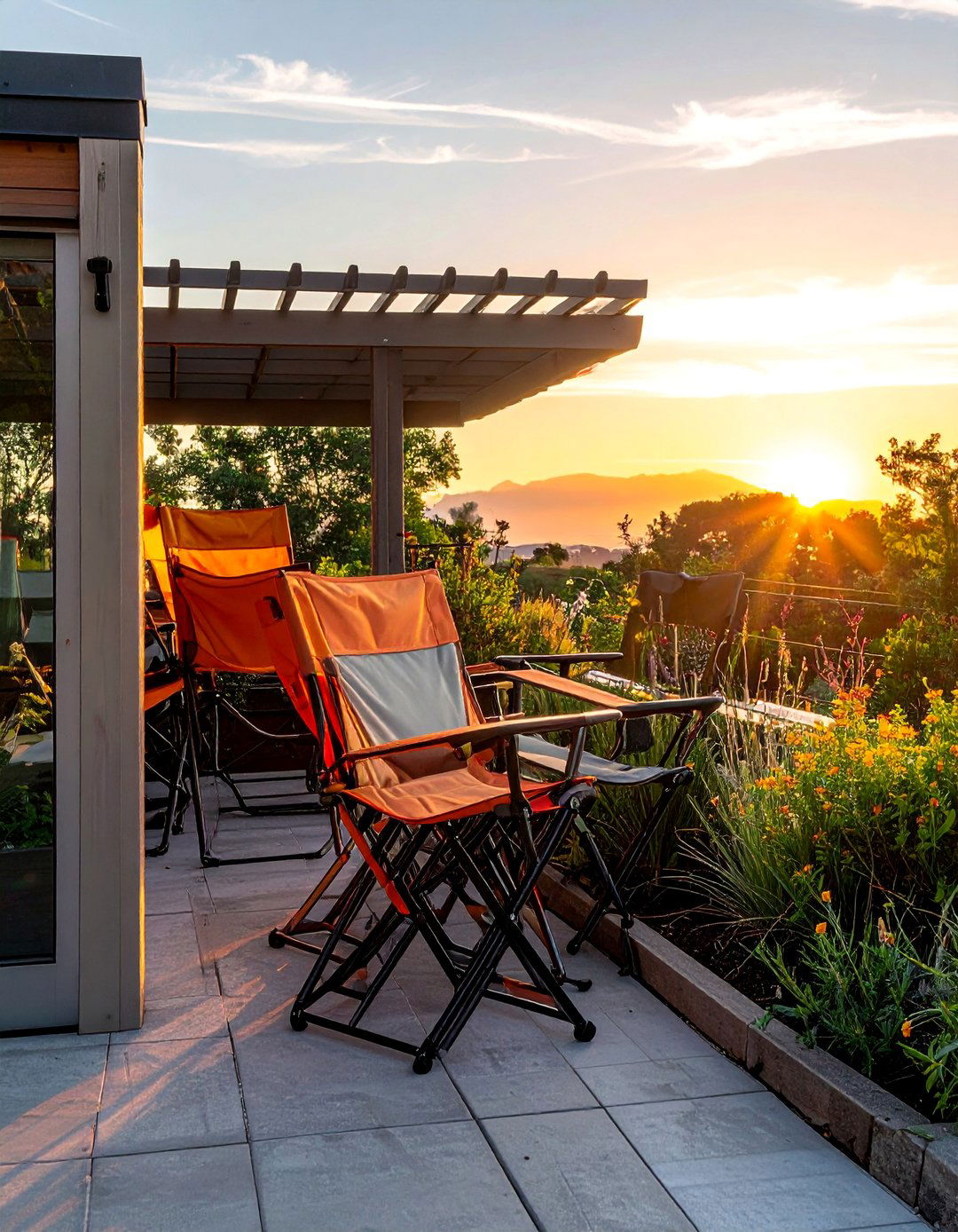 Folding Chair Solutions - 40 Cozy Outdoor Seating Ideas for Your Backyard