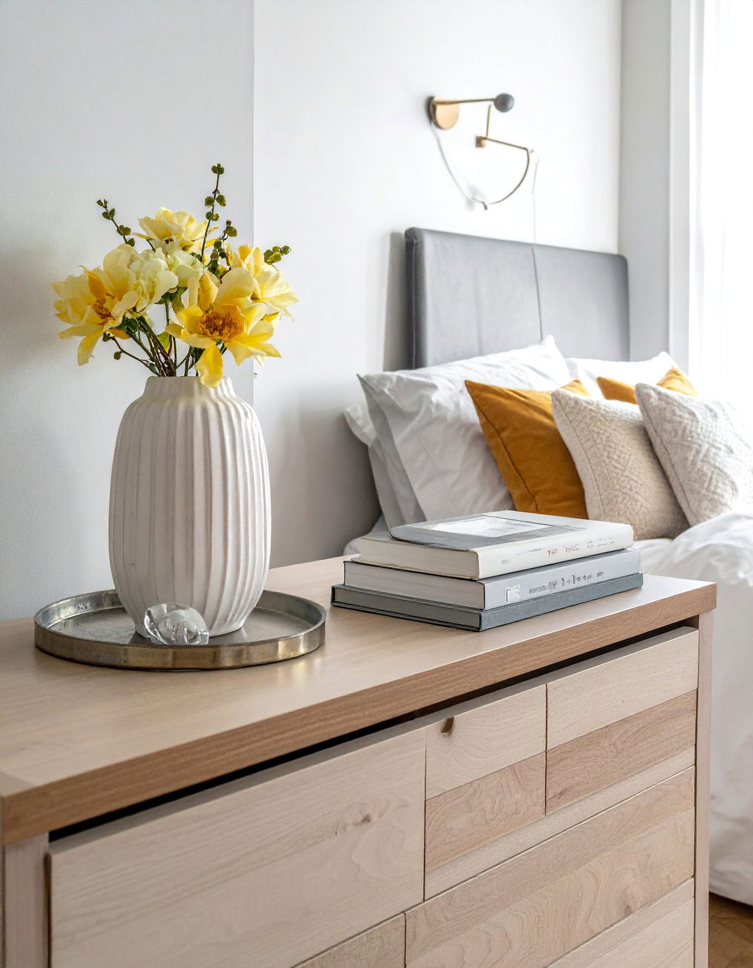 Transitional Bedroom with Elegant Simplicity in Decor - 30 Transitional Bedroom Ideas for a Timeless Look