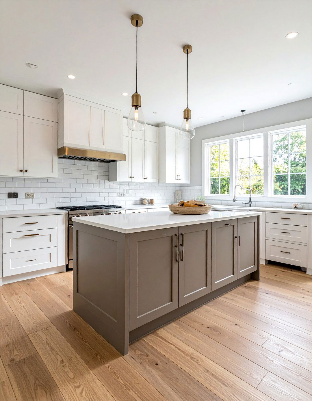 Two Tone Taupe and White Kitchen Cabinets - 25 Stunning Taupe Kitchen Cabinet Design Ideas