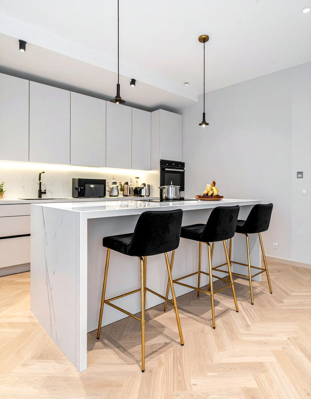 Black Bar Stools with Gold Legs - 25 Black White and Gold Kitchen Ideas for Elegance
