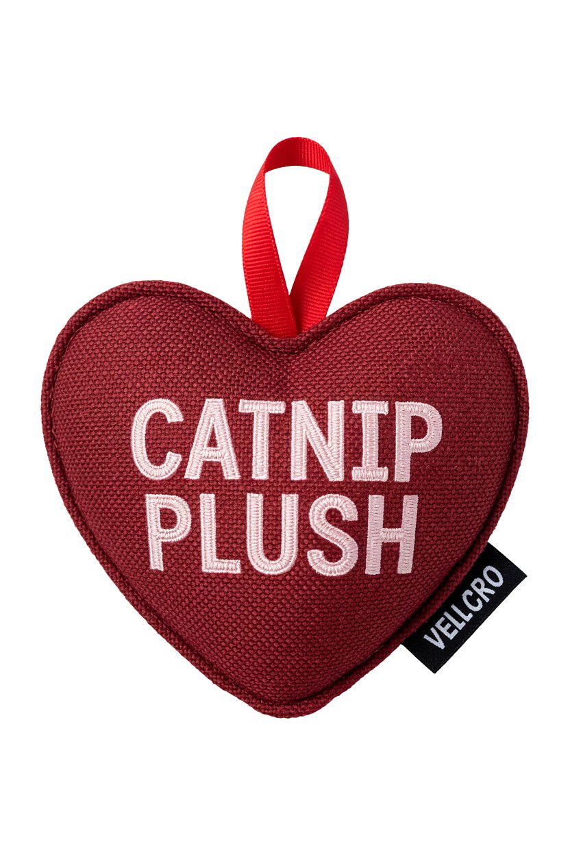 Catnip Plush Heart - 25 Valentine's Day Ideas for Cats