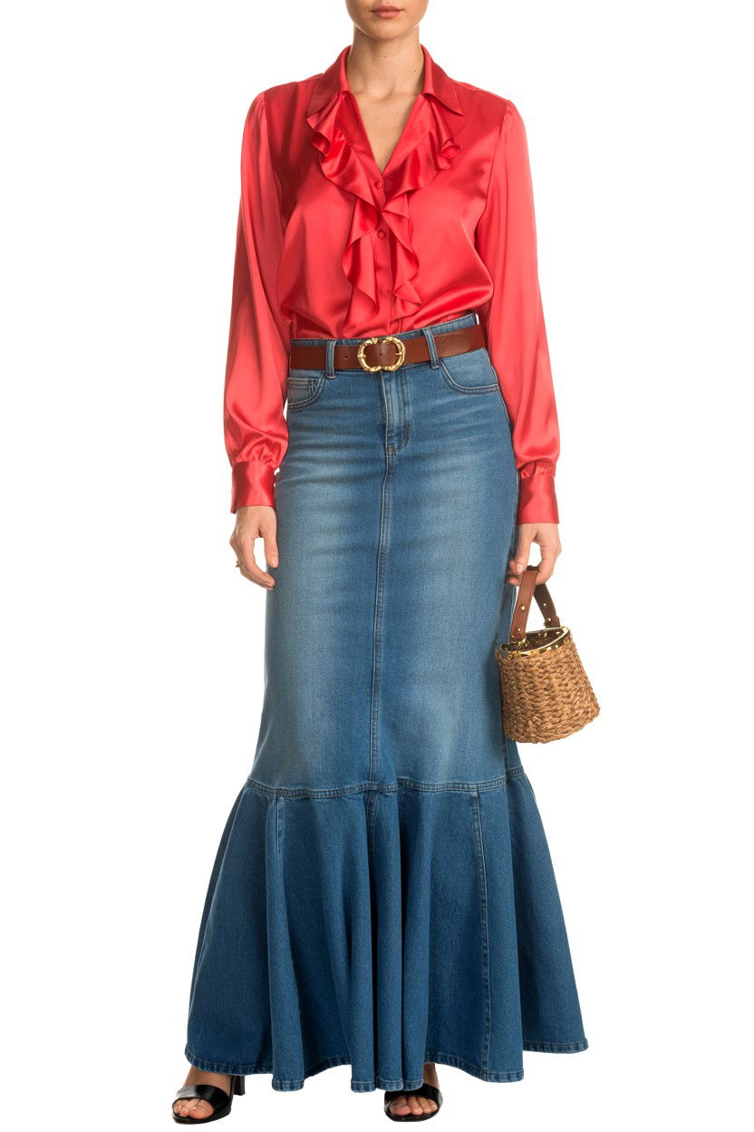 Denim Maxi Skirt - 25 Valentine's Day Skirt Outfits