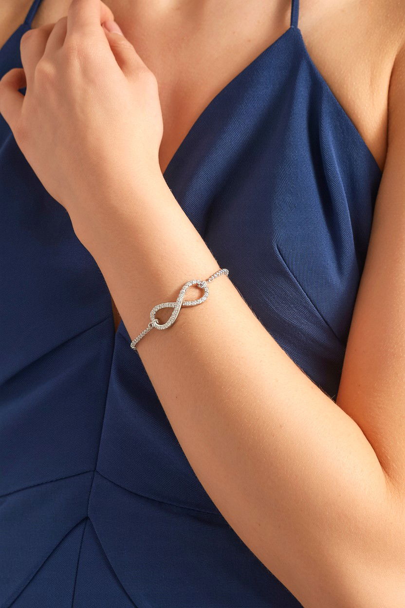 Diamond accent infinity bracelet - 25 Valentine's Day Infinity Jewelry Ideas