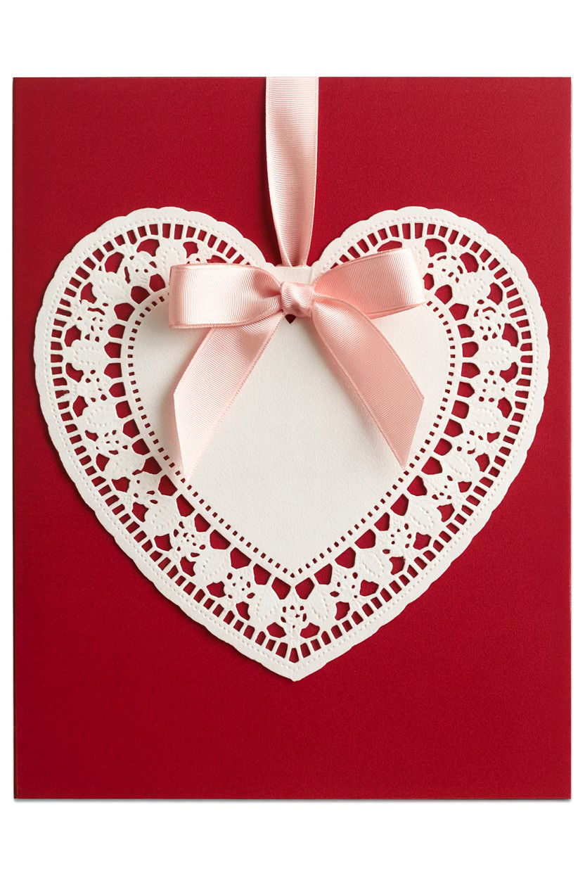 Doily Lace Card - 25 Easy Valentine's Day Card Ideas