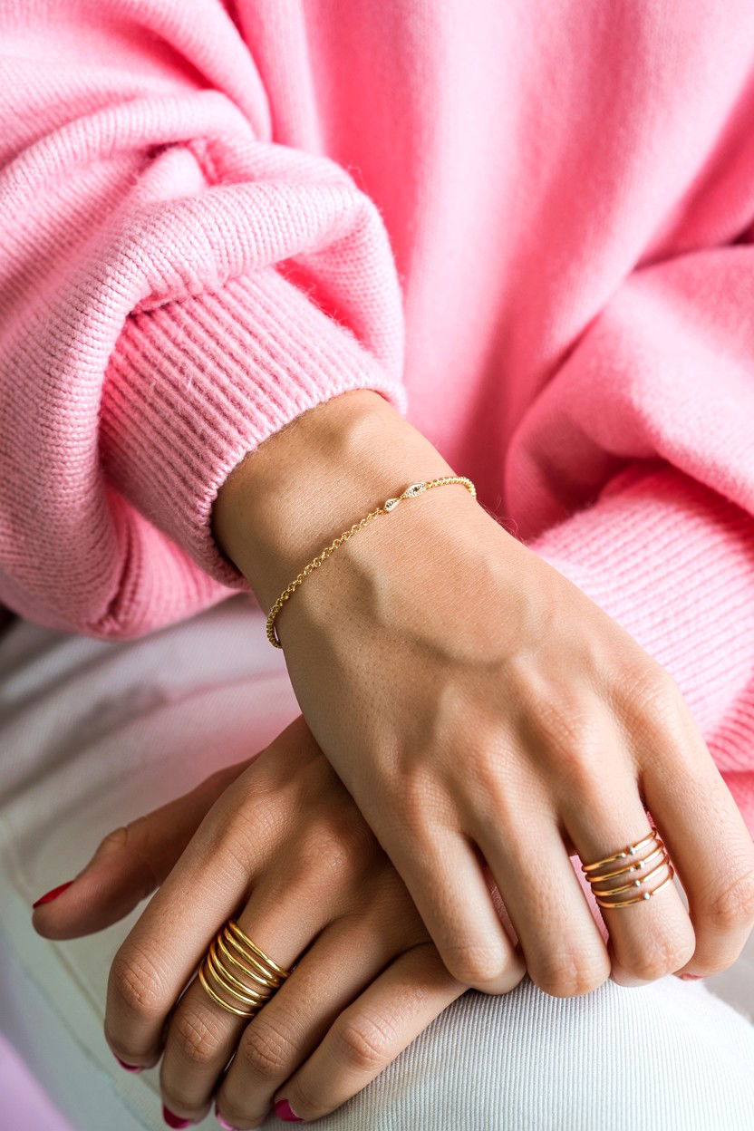 Friendship Bracelet - 25 Valentine's Day Gifts for Best Friend