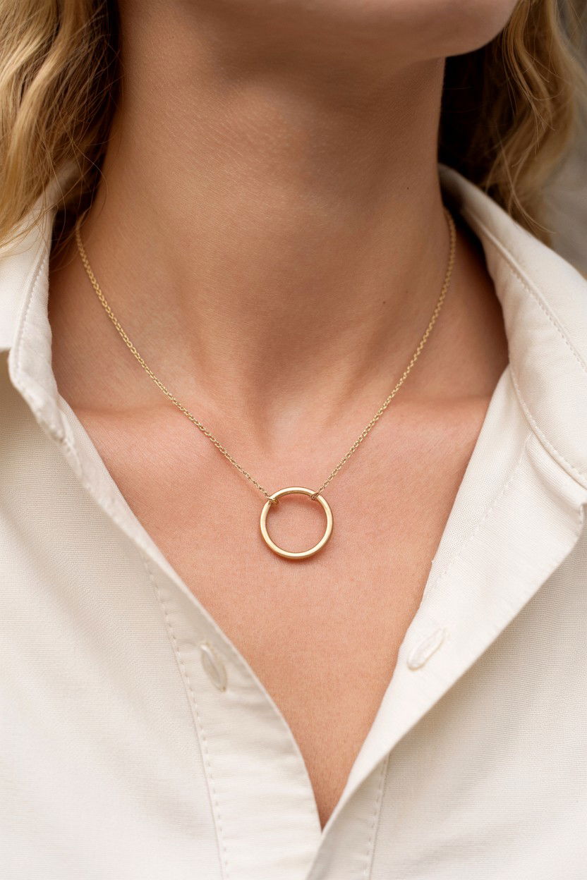Minimalist Gold Circle - 25 Valentine's Day Pendant Ideas