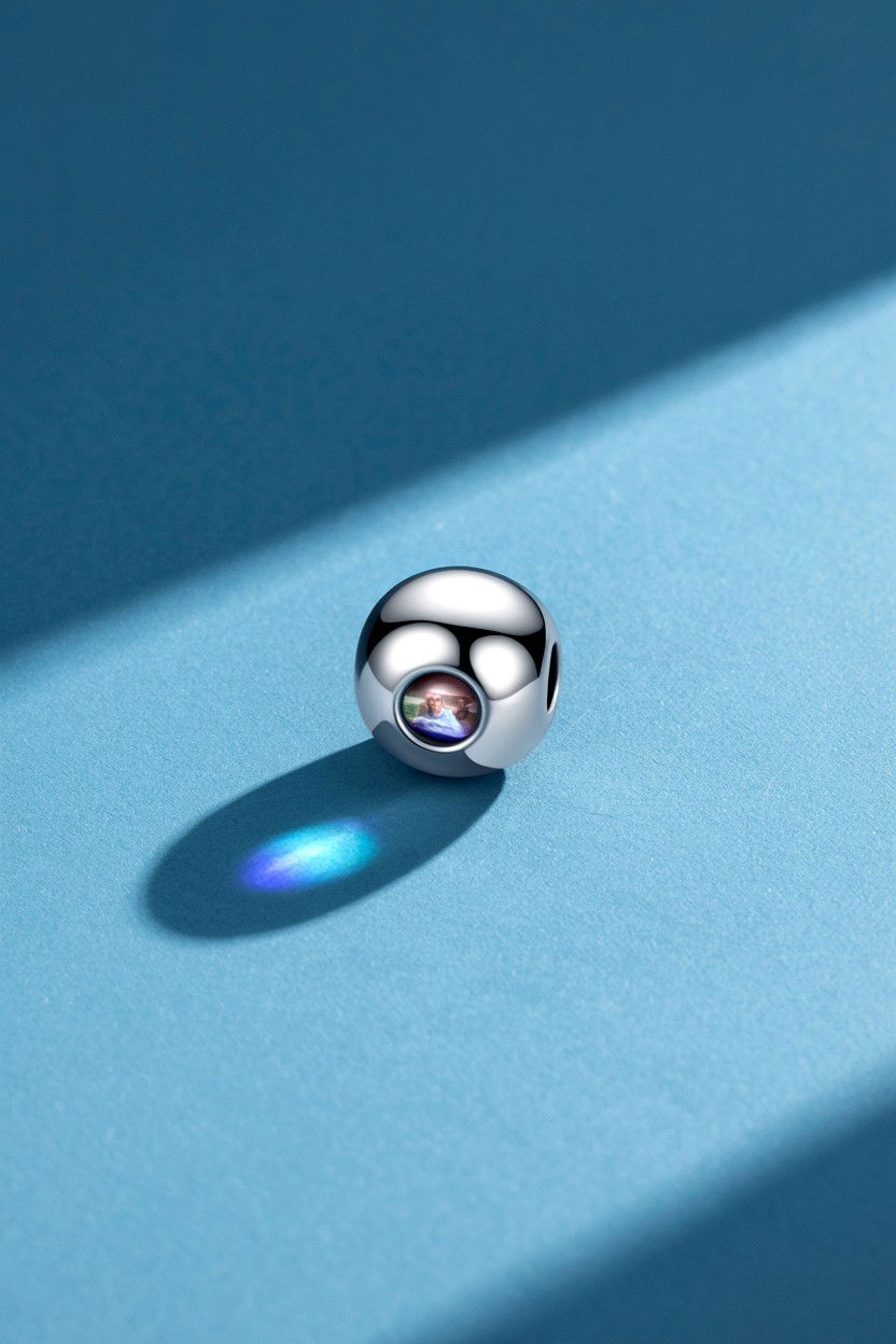 Photo Projection Charm - 25 Valentine's Day Charm Bracelet Ideas