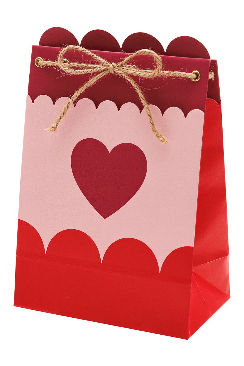 Scalloped Edge Paper Bag - 25 Valentine's Day Paper Bag Ideas