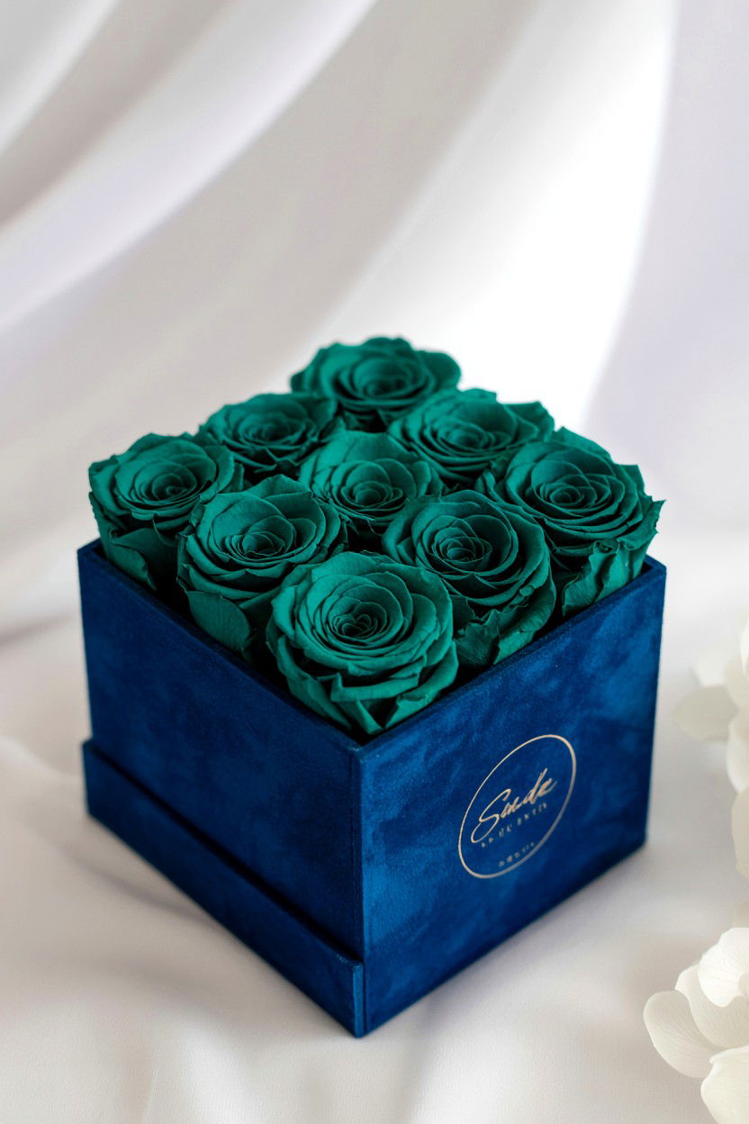 Suede Infinity Rose Box - 25 Valentine's Day Infinity Rose Ideas